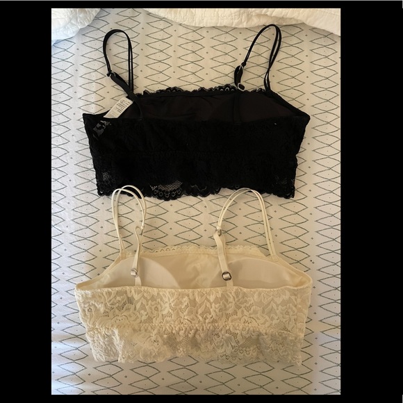 Abercrombie and Fitch bralette size med - Picture 2 of 2